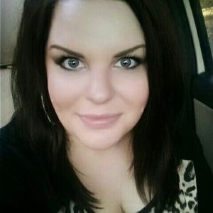 Meet your Posher, Whitney marie